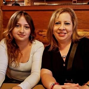 Meet your Posher, Anabela